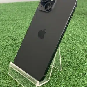 iPhone 15 negro de segunda mano, vista trasera