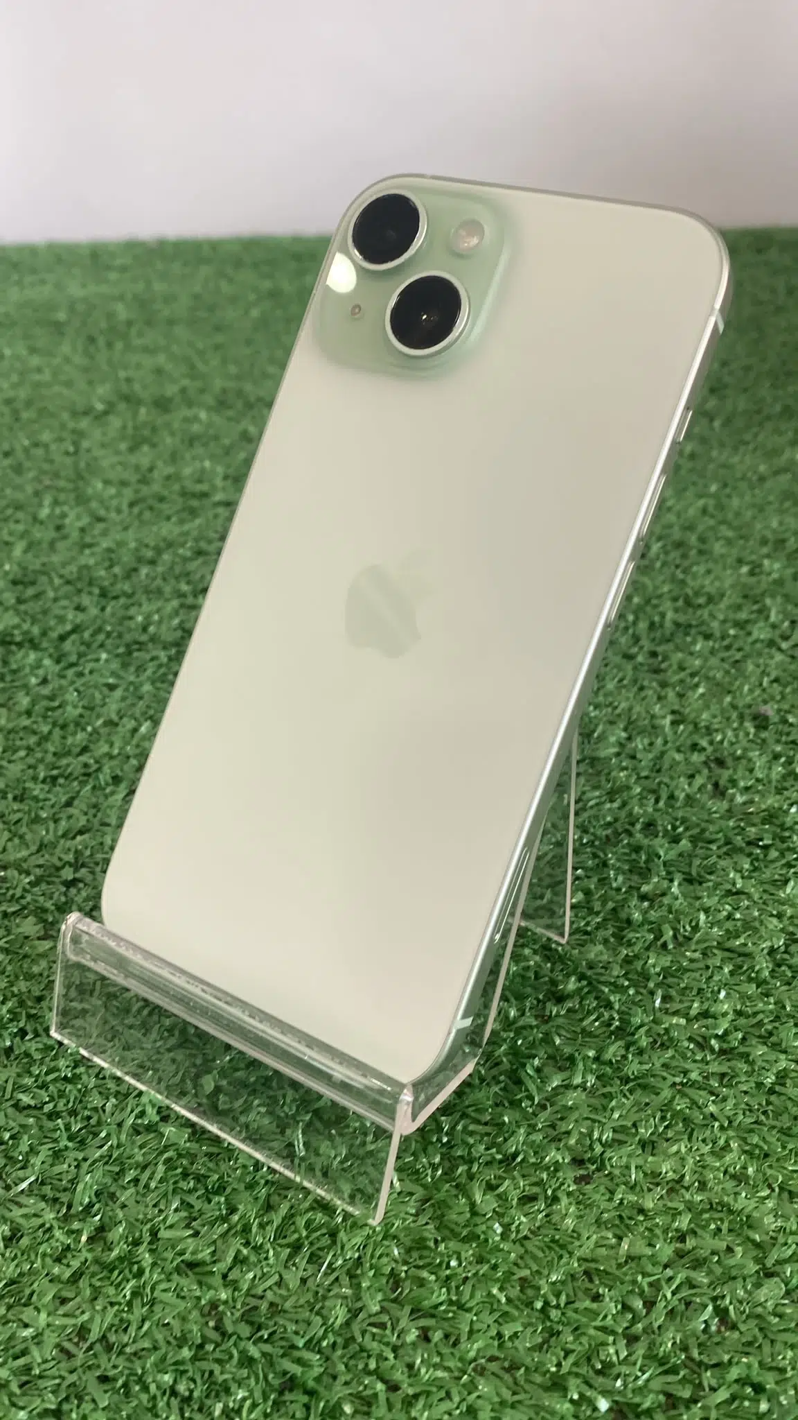 iPhone 15 VERDE – Segunda Mano en Estado EXCELENTE | 1 Año de Garantía (copia)